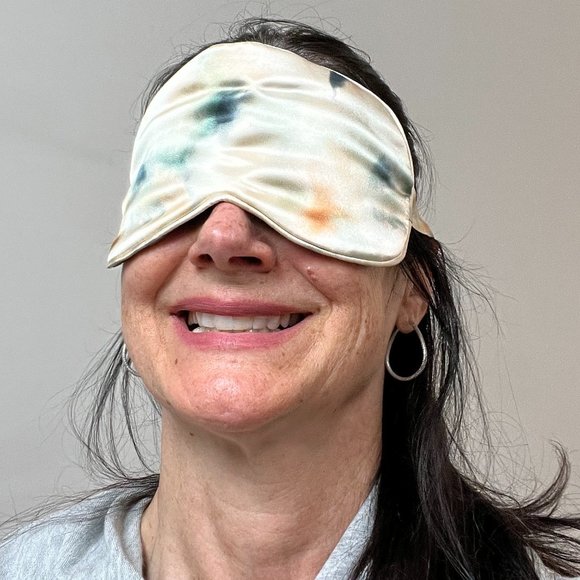 100% SILK SLEEP MASK • Limited Edition by HALFMOON - Picture 4 of 10